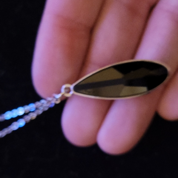 black teardrop and silver necklace - Picture 1 of 2